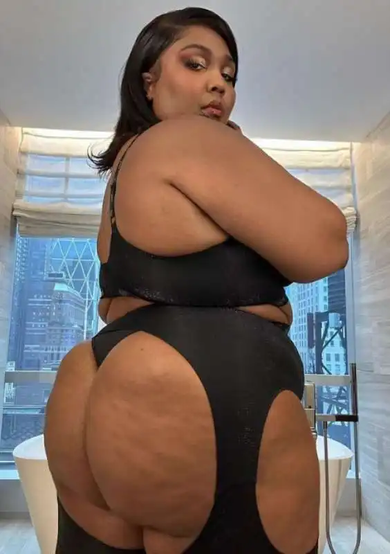 lizzo 3