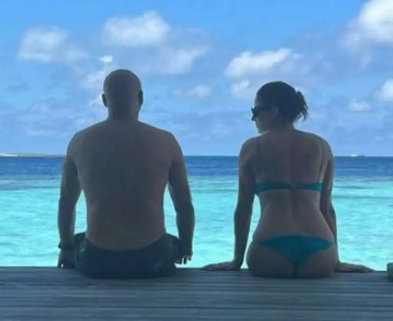 luca zingaretti e luisa ranieri alle maldive 