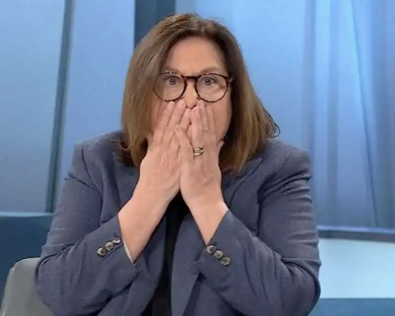 LUCIA ANNUNZIATA DICE CAZZO IN DIRETTA 