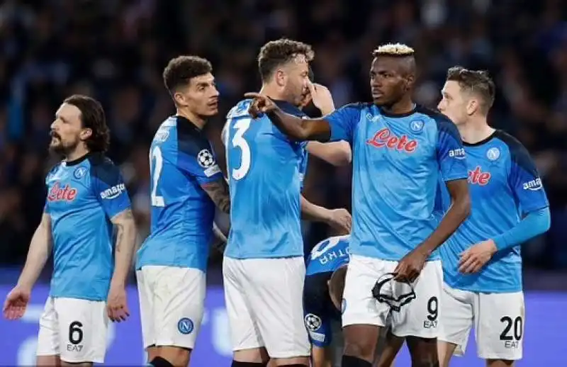 napoli eintracht francoforte 