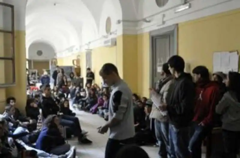 occupazione a scuola 2