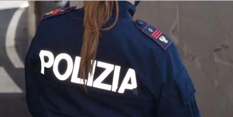 poliziotta 