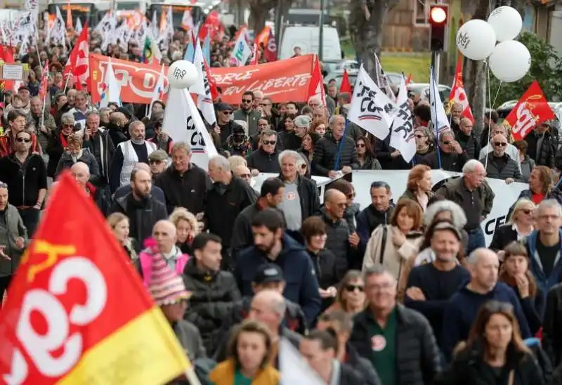 proteste contro la riforma delle pensioni in francia 2