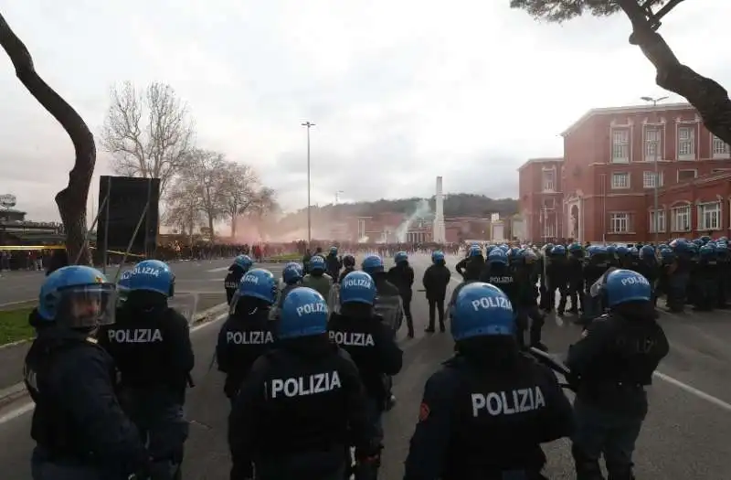 scontri prima del derby a roma   3