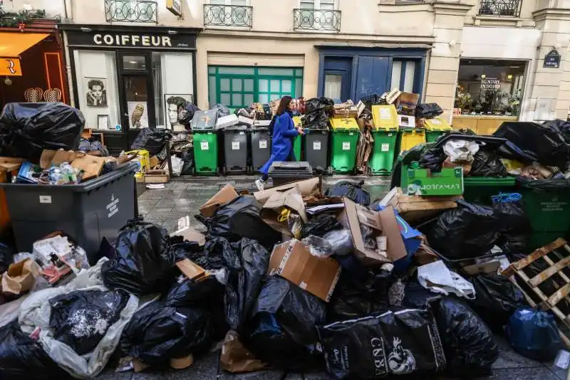 spazzatura a parigi 4