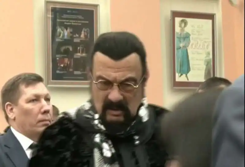 steven seagal al congresso dei russofili a mosca 1