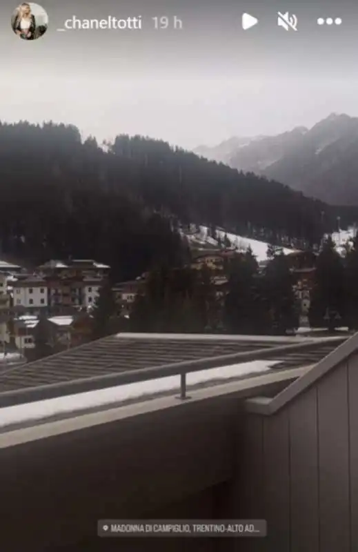 stories di chanel totti da madonna di campiglio 