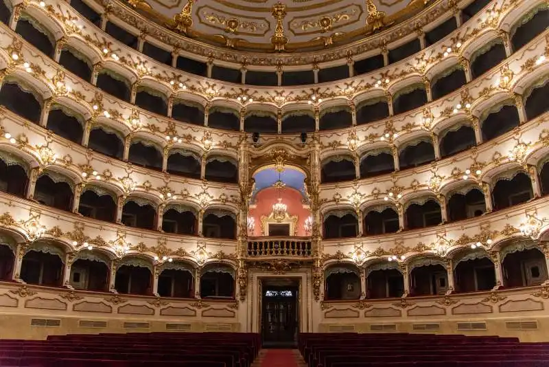 teatro comunale piacenza    