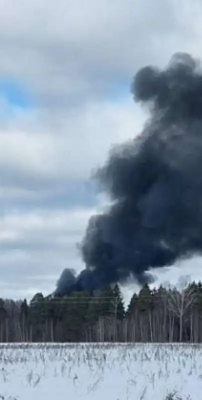 AEREO MILITARE RUSSO ILYUSHIN-76 PRECIPITATO  