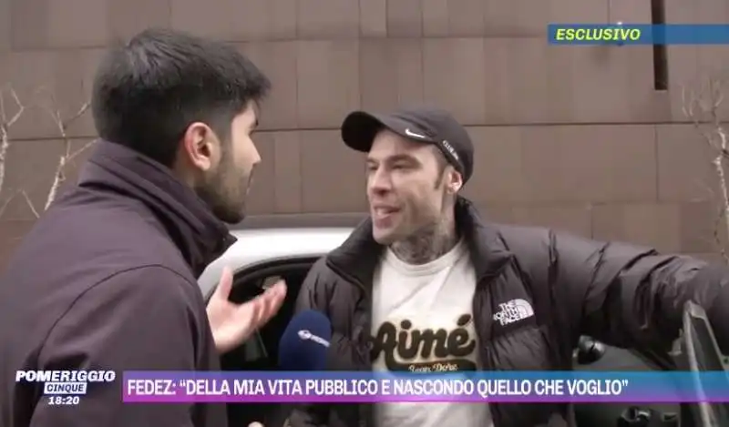 fedez a pomeriggio 5 8