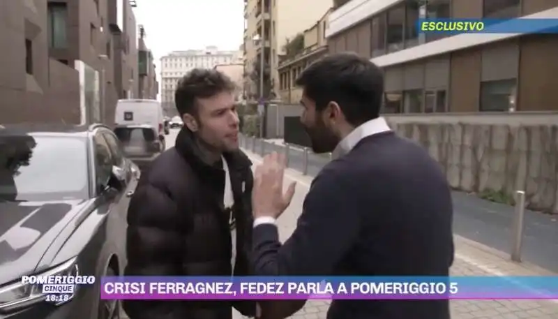 fedez a pomeriggio 5 9