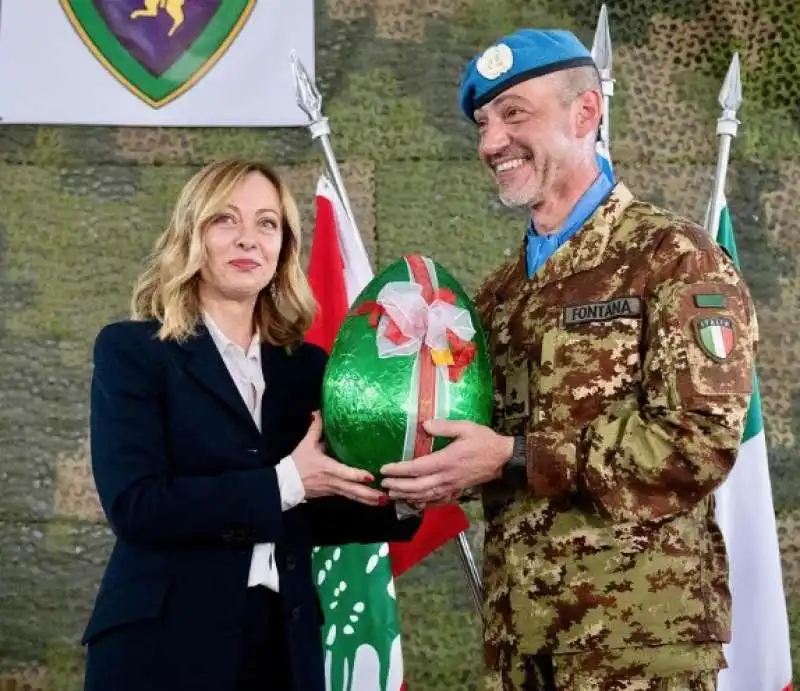 giorgia meloni in visita ai soldati italiani onu in libano 