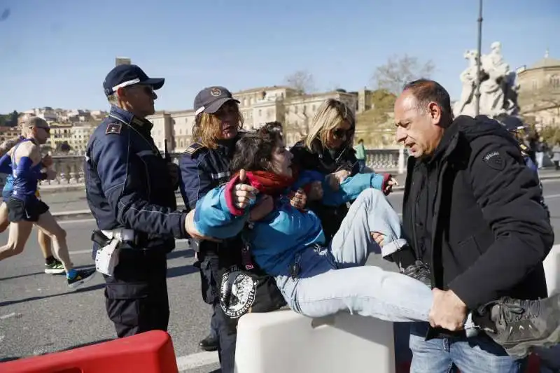 gretini alla maratona di roma   13