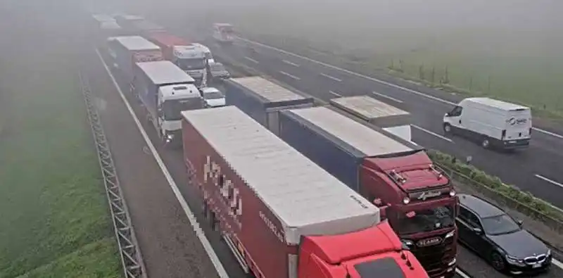 incidente autostrada a1 piacenza 4