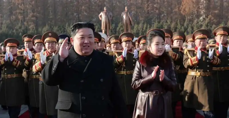 Kim Jong Un e la figlia Kim Ju Ae 