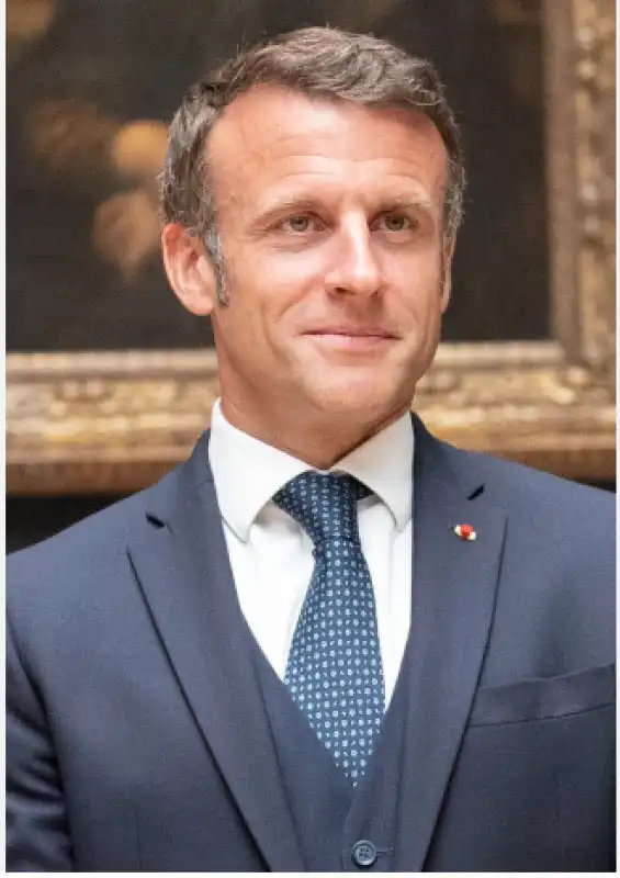 MACRON