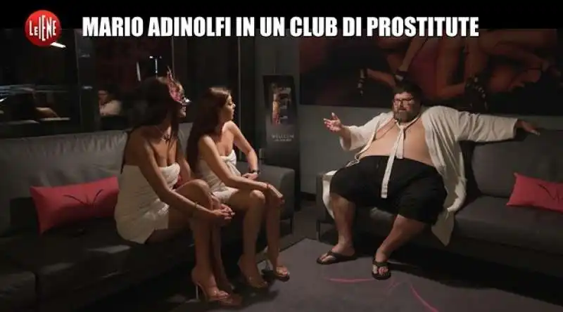 mario adinolfi viene portato a prostitute   5