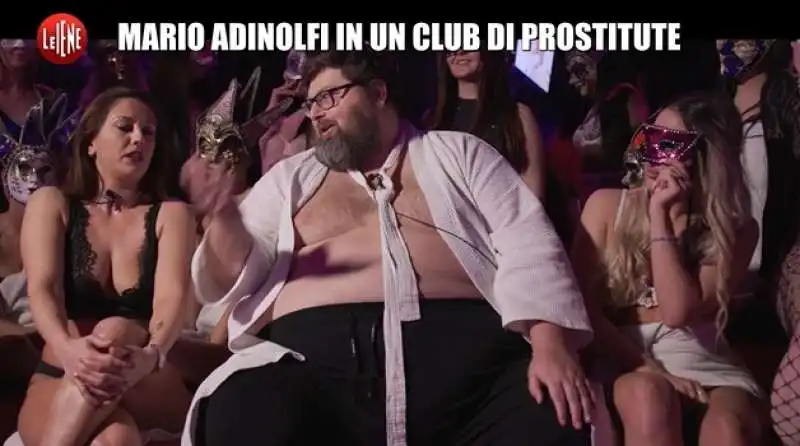 mario adinolfi viene portato a prostitute   7