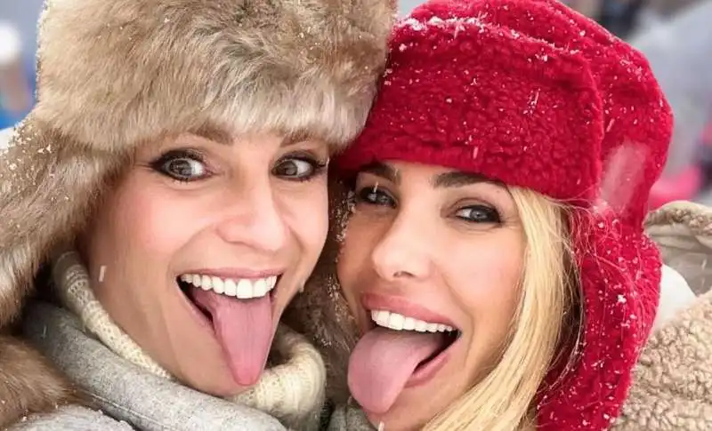 michelle hunziker a ilary blasi  10