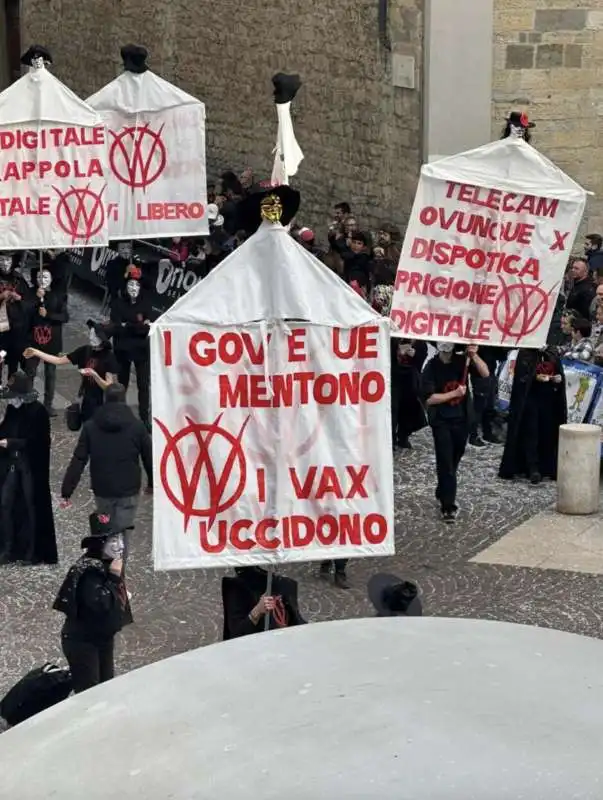 NO VAX A BERGAMO