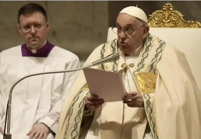 papa francesco alla veglia di pasqua 4