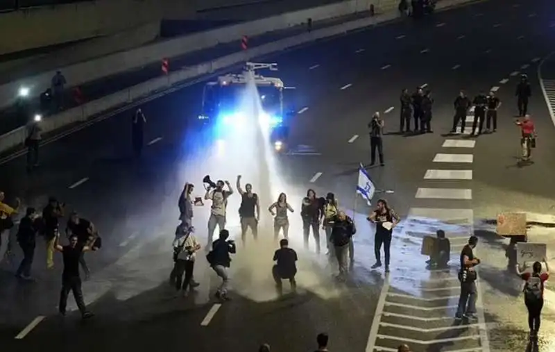 proteste contro il governo di benjamin netanyahu in israele   7