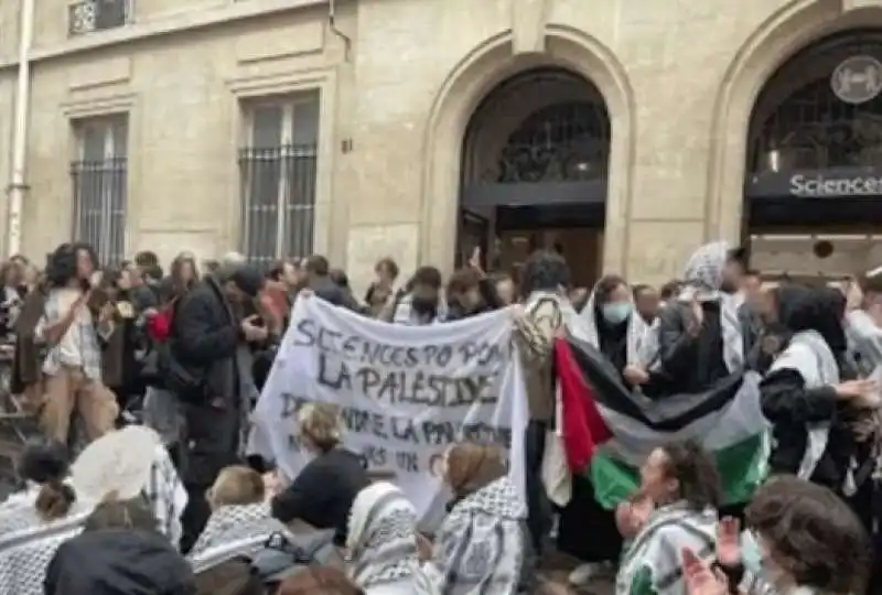 proteste pro palestina a sciences po  2