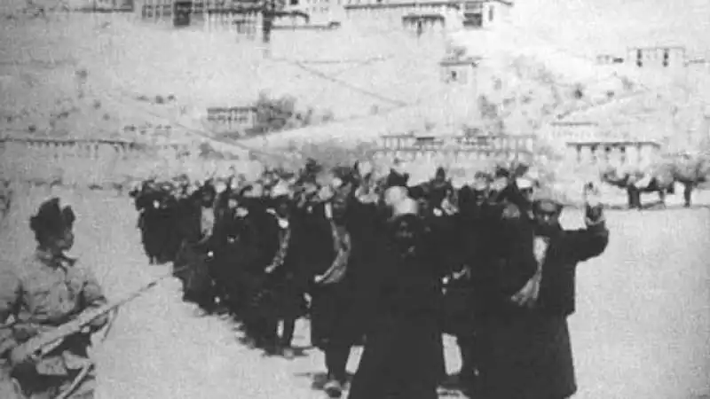 rivolta in tibet contro occupazione cinese del 1959 