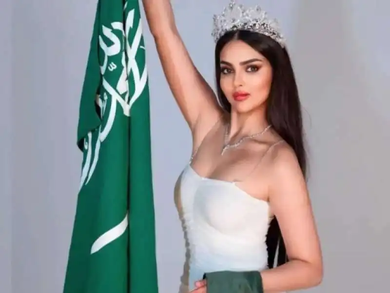 Rumy al Qahtani - miss arabia saudita 