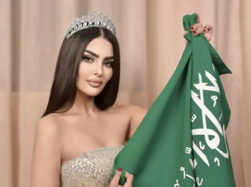 Rumy al Qahtani - miss arabia saudita