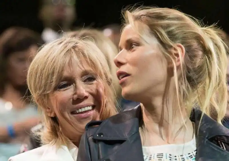 tiphaine auziere brigitte macron 2