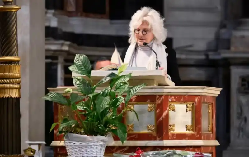 beatrice giorgi al funerale di eleonora giorgi