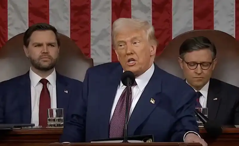 DONALD TRUMP - DISCORSO AL CONGRESSO (DAVANTI A JD VANCE E MIKE JOHNSON)   