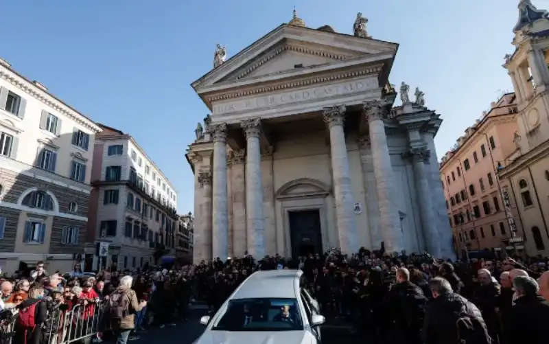 funerale di eleonora giorgi 2