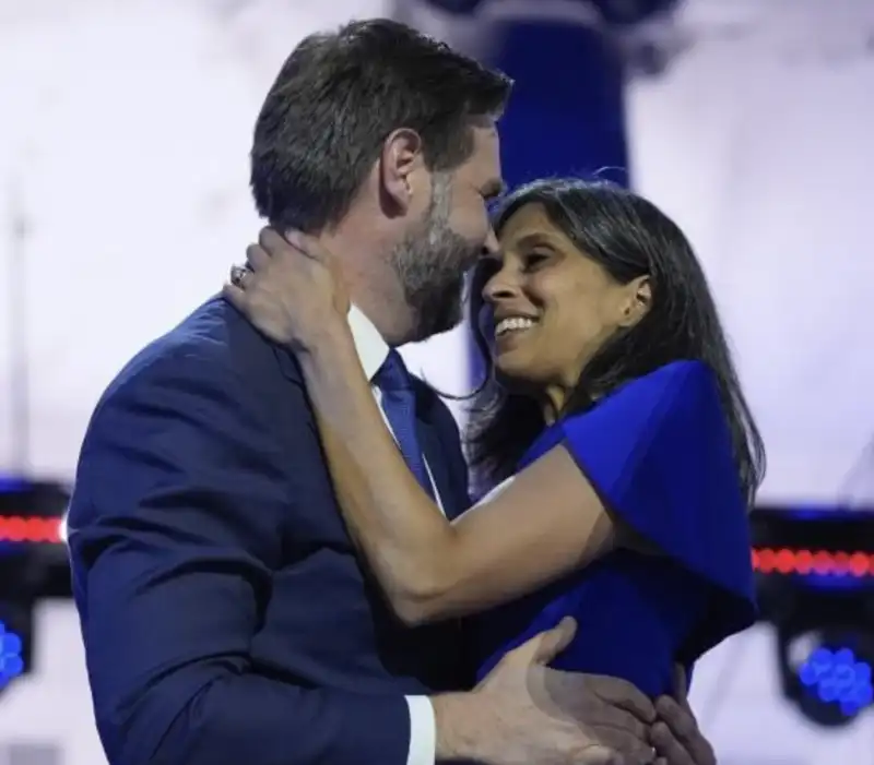 jd vance e Usha Chilukuri