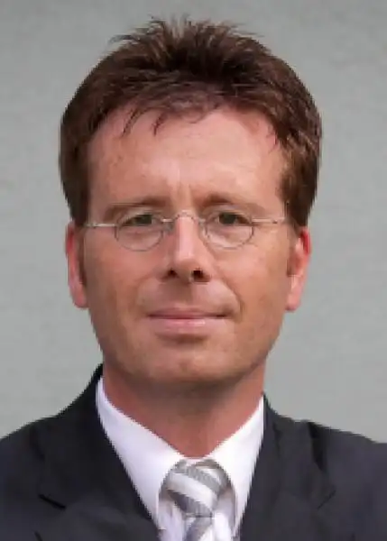 CARSTEN KUHL 