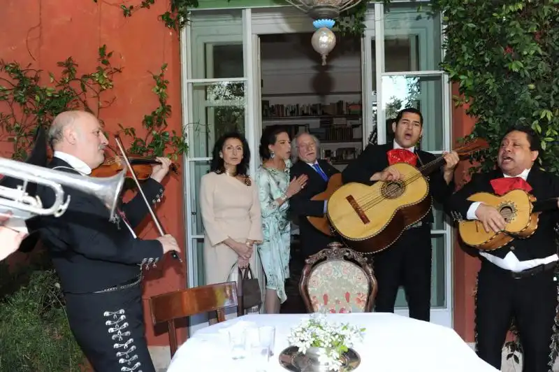 Donatella Dini Marisela Mario Mio e i Mariachi 