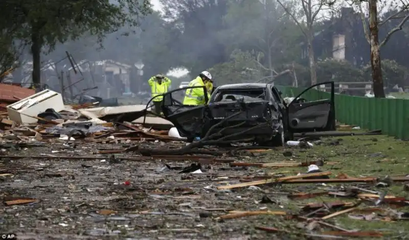 ESPLOSIONE FABBRICA FERTILIZZANTI A WEST IN TEXAS 