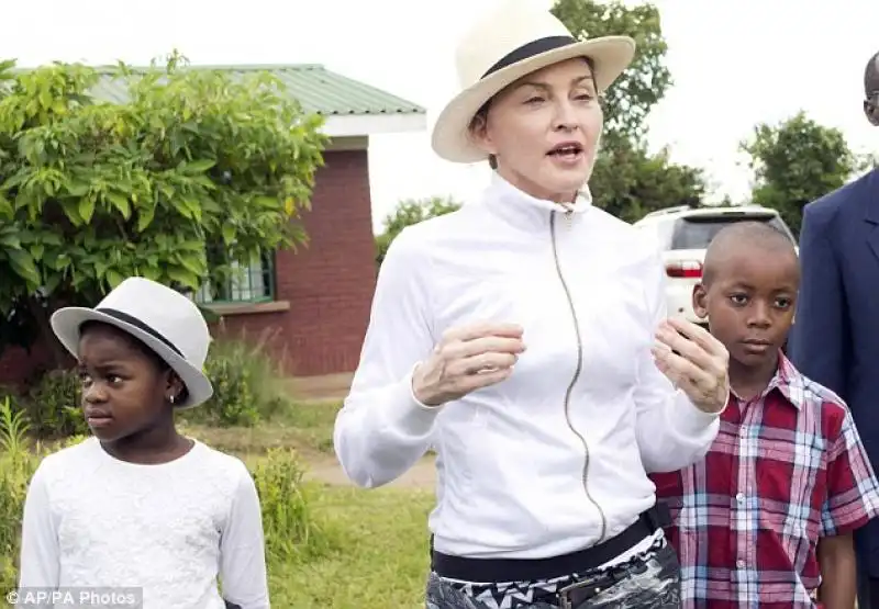 MADONNA IN MALAWI 