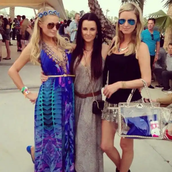 paris made it a family affair rocking coachella with my beautiful sister nickyhilton and my gorgeous auntkylerichards 