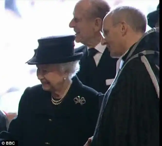 LA REGINA ELISABETTA ARRIVA AL FUNERALE DI MARGARET THATCHER 