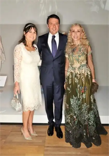 Alexandra Shulman Matteo Renzi Franca Sozzani foto vogue 