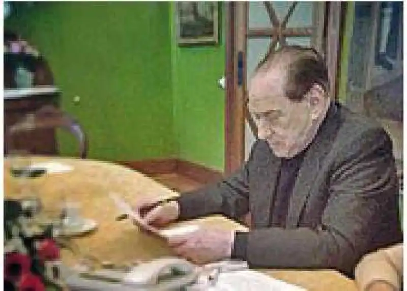 BERLUSCONI AL LAVORO A PASQUETTA 