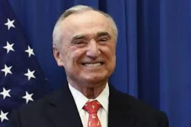 BILL BRATTON 