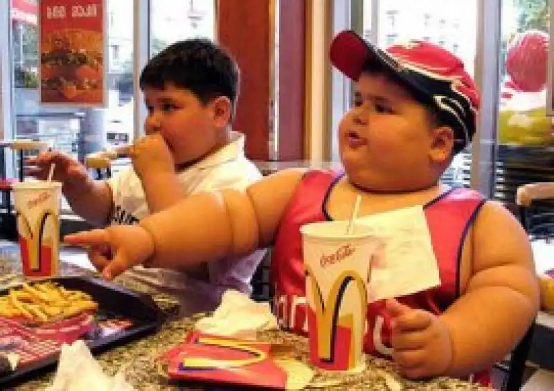 blog picture fat kid eating mcds 