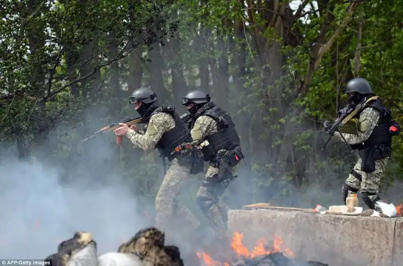 LA CONTROFFENSIVA DELL ESERCITO UCRAINO CONTRO I FILORUSSI 