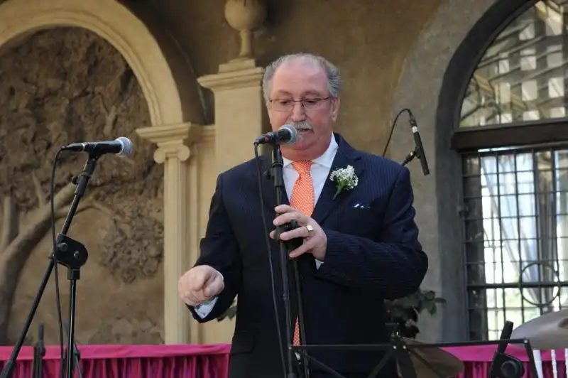 Donato Fattibene canta 