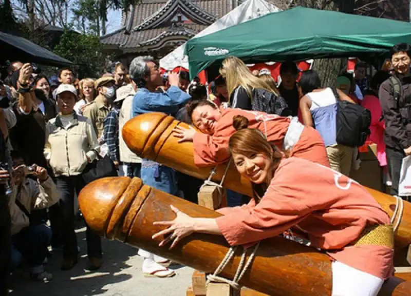 GIAPPONE FESTA DEL PENE 