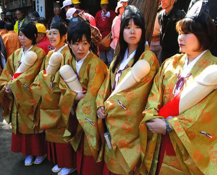 GIAPPONE FESTA DEL PENE 