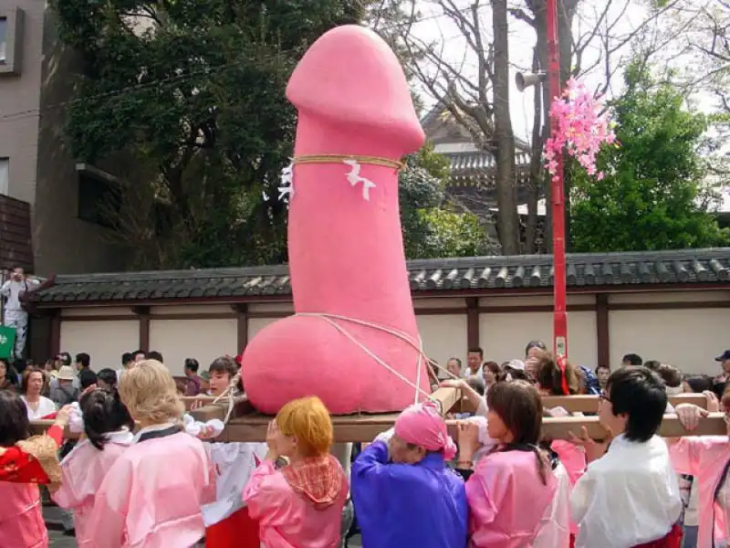 GIAPPONE FESTA DEL PENE 